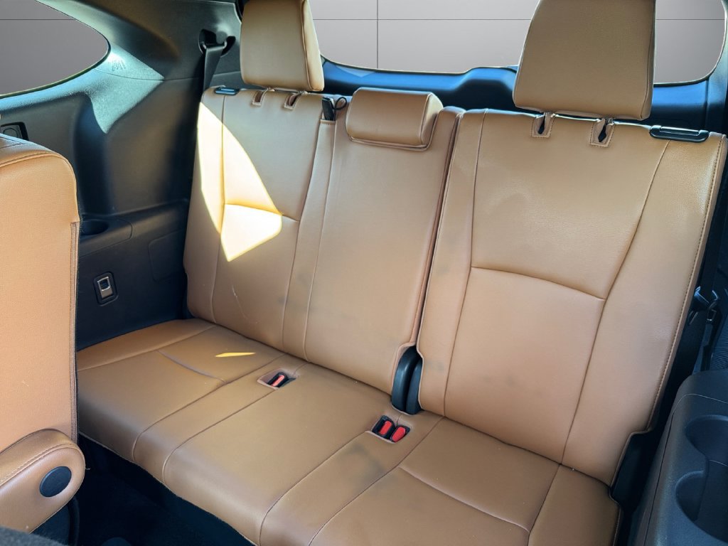 Certified 2020 Toyota Highlander Platinum AWD/4WD image 16