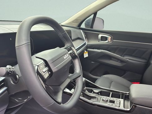 New 2026 Kia Sorento SX FWD image 18