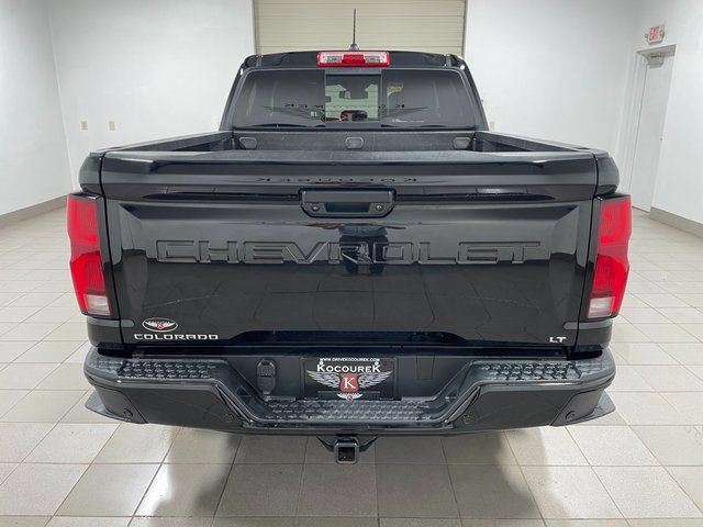 Used 2023 Chevrolet Colorado LT w/ LT Convenience Package III AWD/4WD image 5