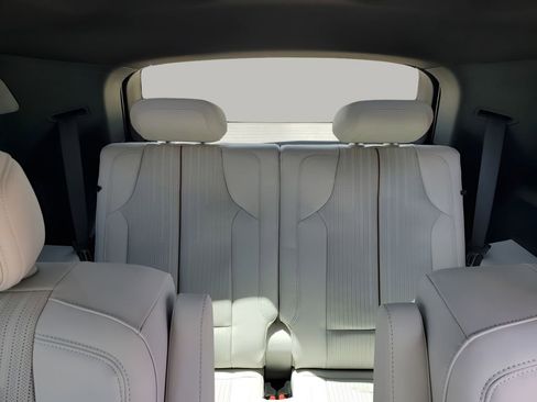 New 2026 Cadillac Vistiq Luxury image 26