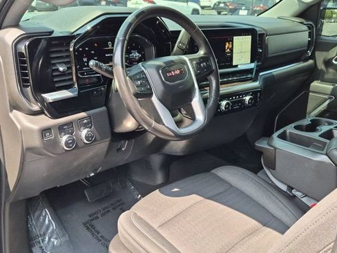 Used 2022 GMC Sierra 1500 Elevation AWD/4WD image 9