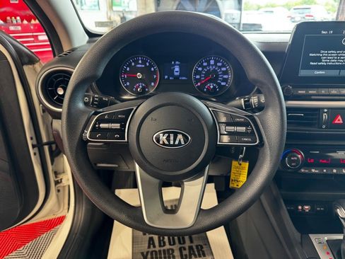 Used 2019 Kia Forte LXS image 16