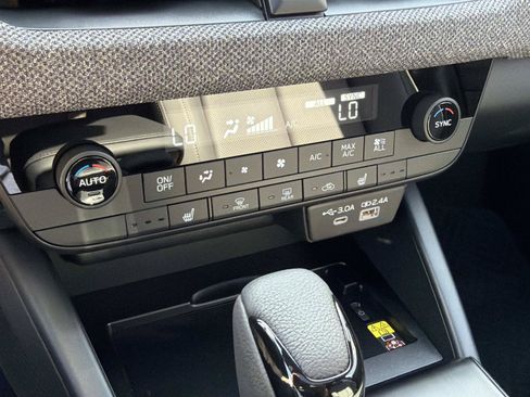 New 2026 Subaru Outback Limited AWD/4WD image 23