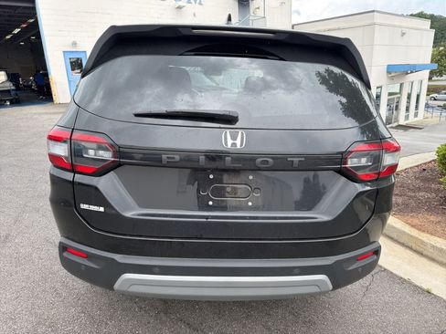 Used 2024 Honda Pilot EX-L image 10