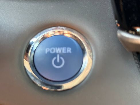 Used 2022 Toyota Highlander Bronze Edition AWD/4WD image 53