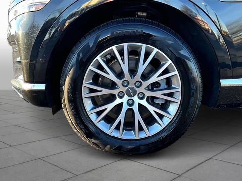 Used 2024 Genesis GV80 2.5T image 10