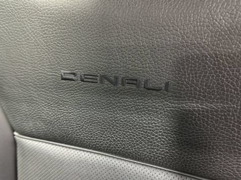 Used 2024 GMC Yukon Denali AWD/4WD image 27