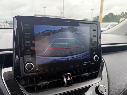 Used 2022 Toyota Corolla Cross LE FWD image 13