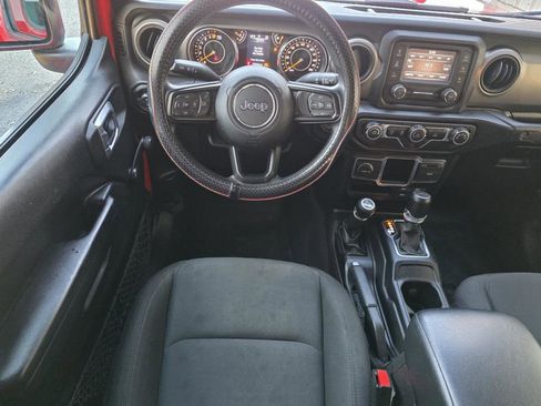 Used 2021 Jeep Gladiator Sport image 11