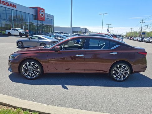 Certified 2023 Nissan Altima 2.5 SL image 4