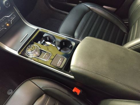 Used 2019 Ford Edge SEL w/ Equipment Group 201A image 26