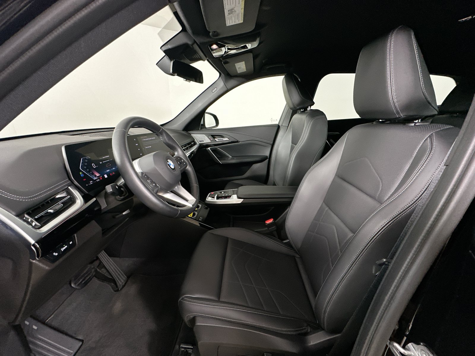 Used 2024 BMW X1 xDrive28i w/ Convenience Package AWD/4WD image 32