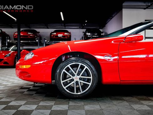 Used 2002 Chevrolet Camaro Z28 w/ SS Performance/Appearance Pkg image 11
