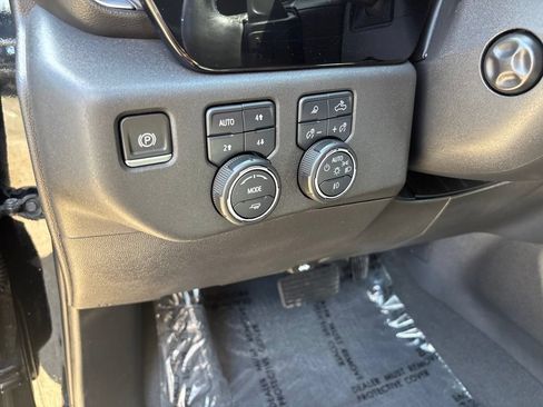 Used 2023 Chevrolet Silverado 1500 LTZ w/ LTZ Convenience Package II AWD/4WD image 23