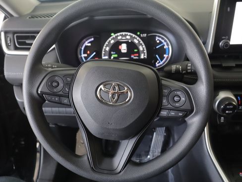 Used 2025 Toyota RAV4 XLE w/ Convenience Package AWD/4WD image 14