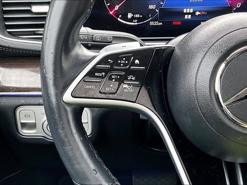 Used 2024 Mercedes-Benz GLS 450 4MATIC image 28
