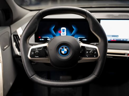 Used 2024 BMW iX xDrive50 w/ Premium Package image 43