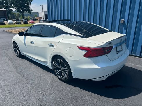 Used 2017 Nissan Maxima 3.5 SL image 3