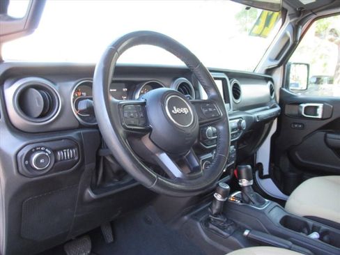 Certified 2022 Jeep Wrangler Unlimited Sport AWD/4WD image 17