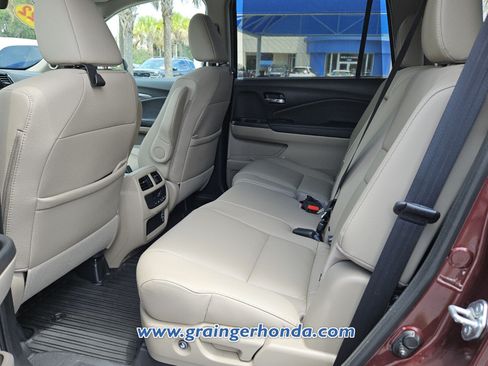 Certified 2022 Honda Pilot Special Edition image 11