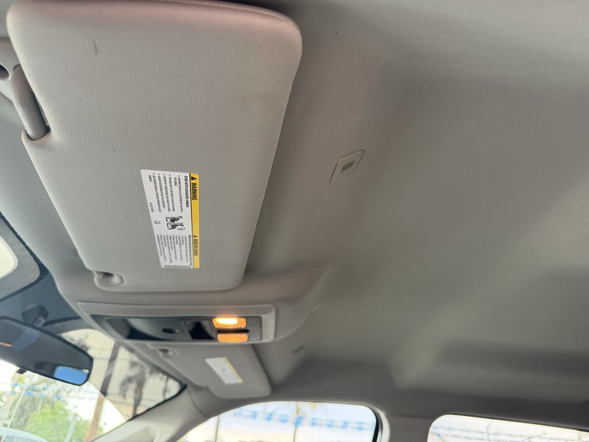 Used 2019 RAM 1500 Classic SLT RWD image 16