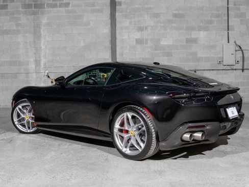 Used 2021 Ferrari Roma image 5