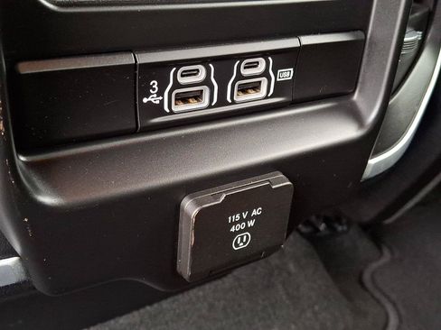 Used 2020 RAM 1500 Big Horn AWD/4WD image 11