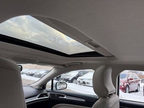 Used 2016 Ford Fusion Energi Titanium w/ Driver Assist Package image 23