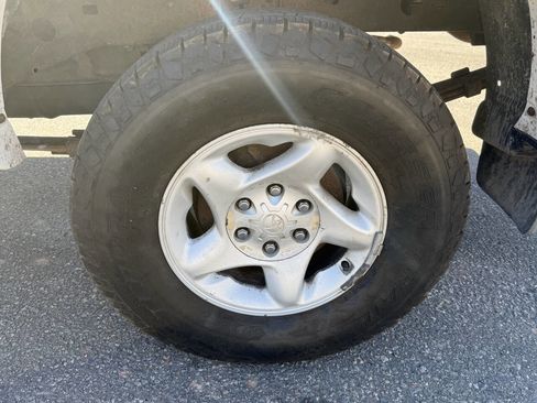 Used 2004 Toyota Tundra SR5 AWD/4WD image 25