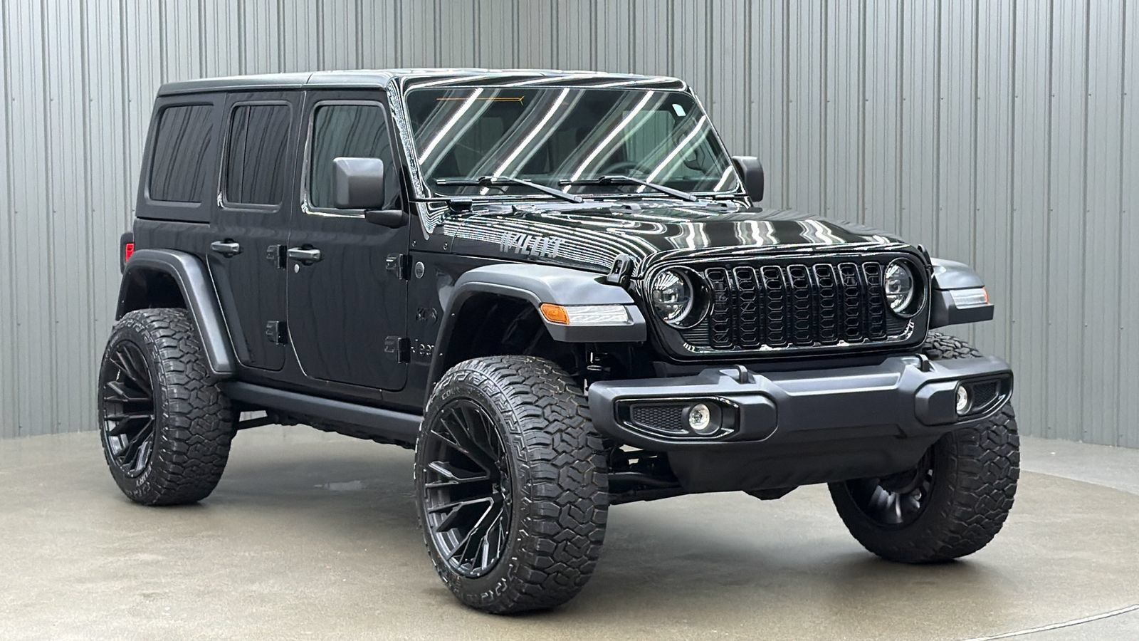 Used 2025 Jeep Wrangler Unlimited Sport AWD/4WD image 7