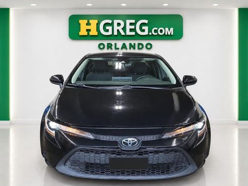 Used 2021 Toyota Corolla LE w/ LE Convenience Package FWD image 2