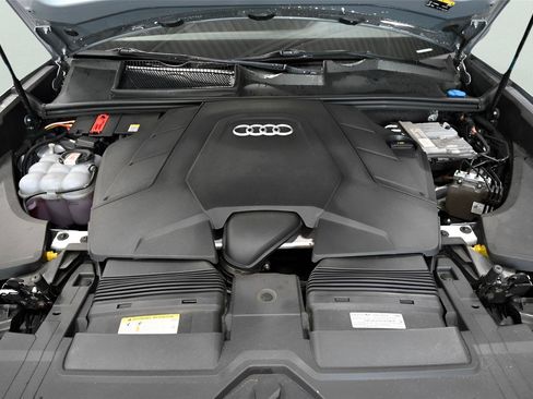Used 2021 Audi Q8 Premium Plus w/ Premium Plus Package AWD/4WD image 36