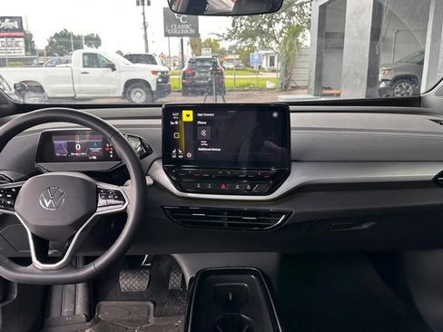 Used 2024 Volkswagen ID.4 S image 10