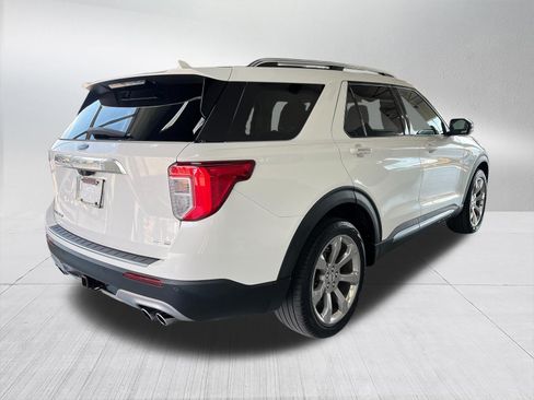 Used 2020 Ford Explorer Platinum w/ Premium Technology Package AWD/4WD image 4