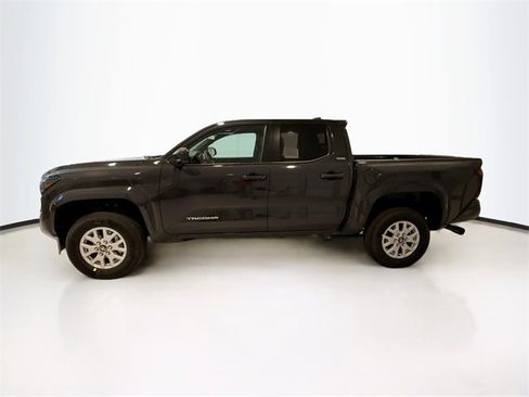 New 2025 Toyota Tacoma SR5 image 4