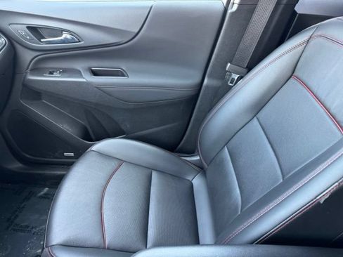 Used 2022 Chevrolet Equinox RS w/ RS Leather Package AWD/4WD image 24