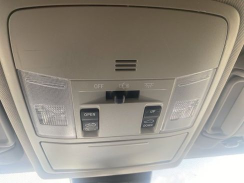 Used 2018 Toyota RAV4 XLE image 24