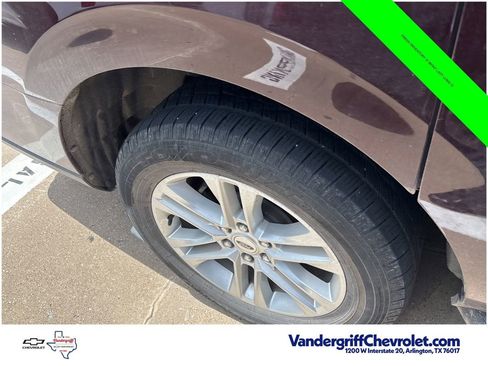 Used 2024 Ford Expedition Max XLT RWD image 4