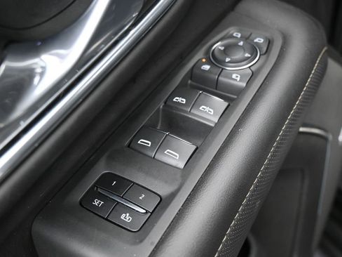 Used 2023 Chevrolet Suburban Premier AWD/4WD image 14