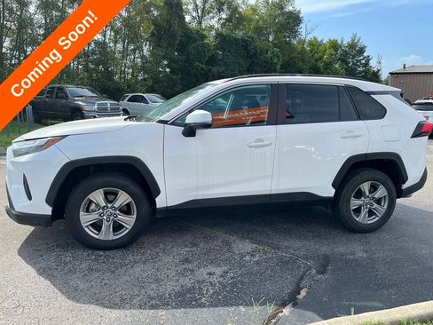 Used 2023 Toyota RAV4 XLE FWD image 6