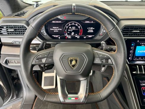 Used 2024 Lamborghini Urus S AWD/4WD image 13