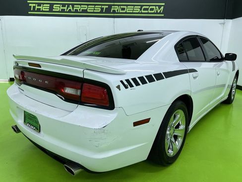 Used 2011 Dodge Charger Rallye RWD image 10