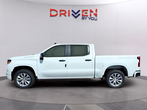 New 2026 Chevrolet Silverado 1500 Custom image 2
