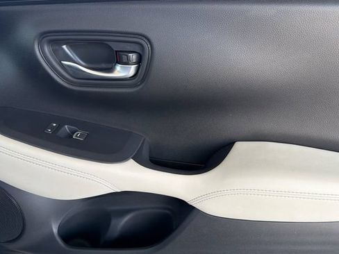 Certified 2024 Honda HR-V EX-L image 22