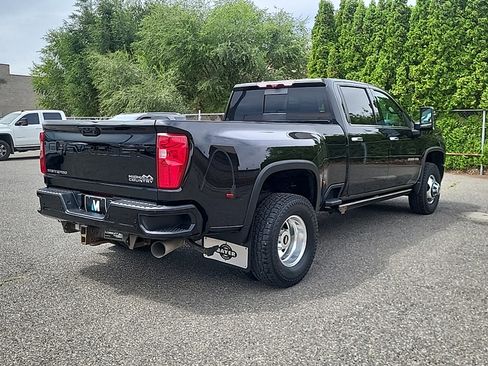 Used 2022 Chevrolet Silverado 3500 High Country w/ Technology Package AWD/4WD image 7