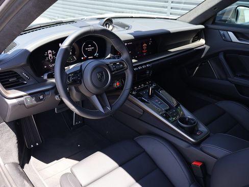 Used 2026 Porsche 911 Turbo S AWD/4WD image 4