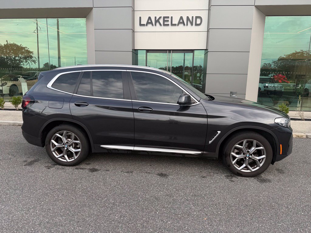 Used 2024 BMW X3 sDrive30i RWD image 2