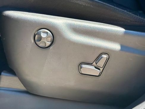 Used 2019 Jeep Grand Cherokee Limited AWD/4WD image 25
