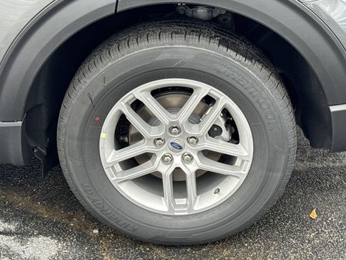 New 2026 Ford Explorer Active RWD image 19