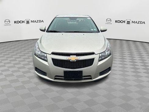 Used 2014 Chevrolet Cruze LT FWD image 2